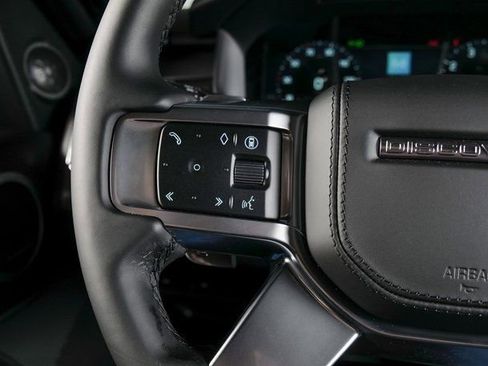New 2026 Land Rover Discovery Limited Edition image 20