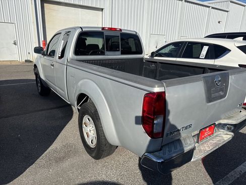 Used 2007 Nissan Frontier XE w/ Preferred Pkg image 9