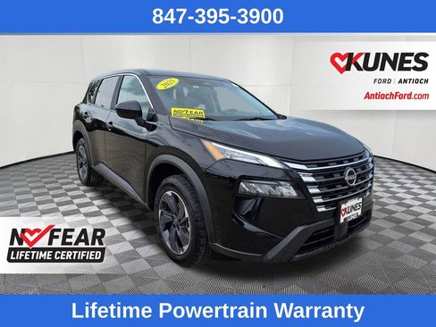 Used 2025 Nissan Rogue SV FWD image 1