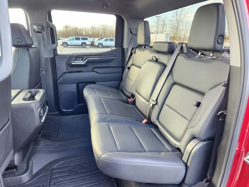 Used 2024 GMC Sierra 1500 SLT w/ SLT Premium Package image 10