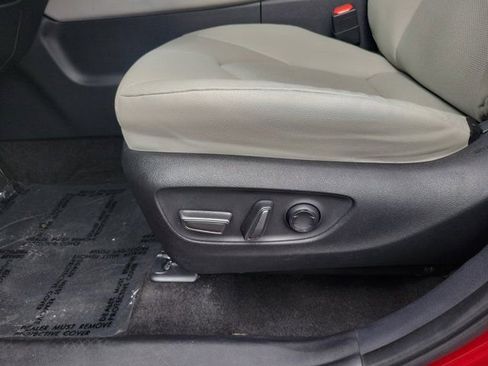 Certified 2024 Toyota Grand Highlander XLE FWD image 13