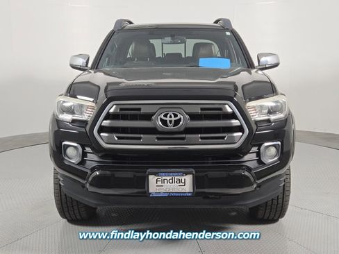 Used 2017 Toyota Tacoma Limited w/ Tow Package AWD/4WD image 8