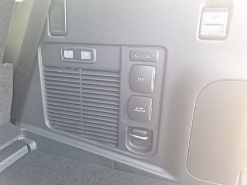 New 2025 Ford Expedition Platinum w/ Driver's Package image 28