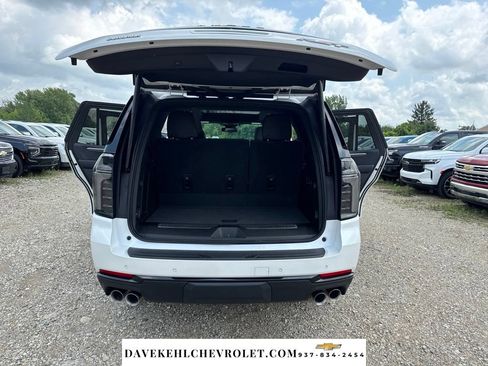 Used 2025 Chevrolet Tahoe RST w/ Comfort Package AWD/4WD image 33