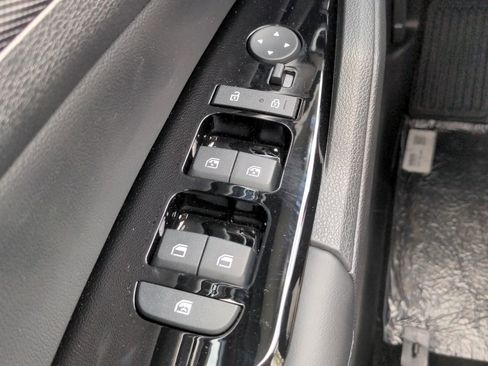 Certified 2023 Kia Sportage SX image 24