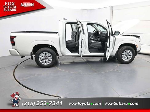 Used 2022 Nissan Frontier SV AWD/4WD image 37