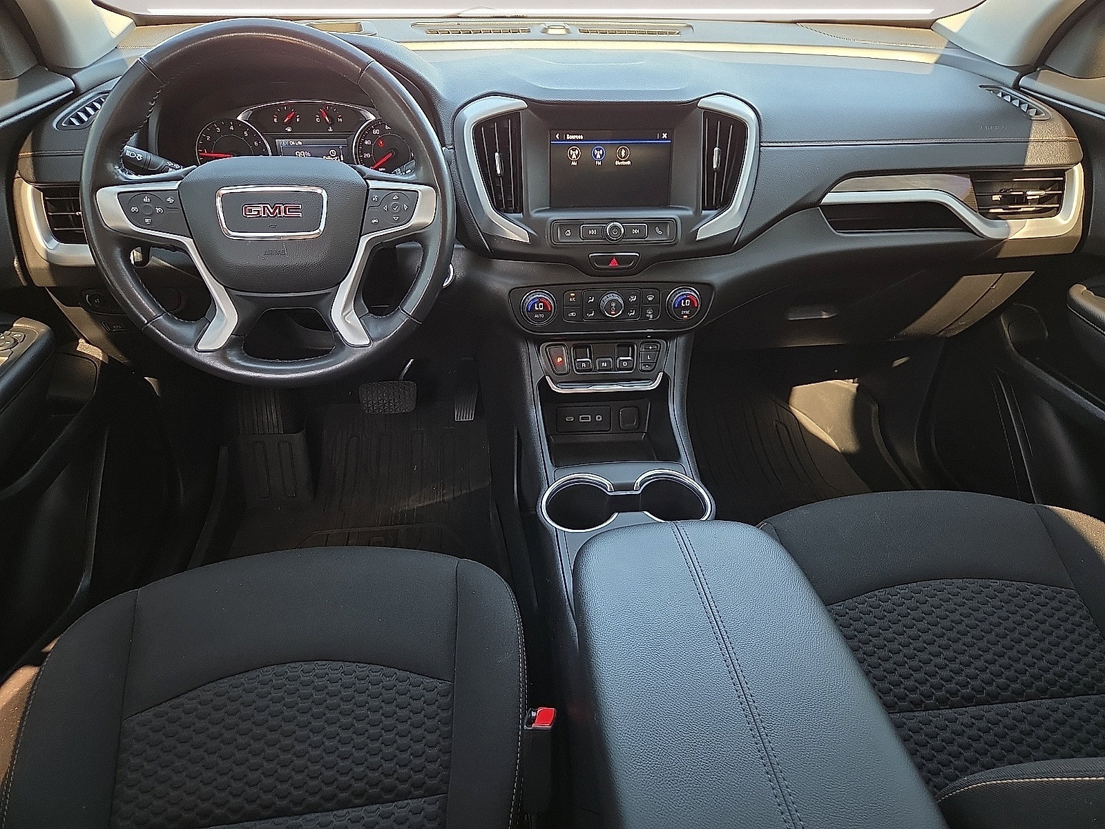 Used 2021 GMC Terrain SLE w/ Driver Convenience Package AWD/4WD image 11