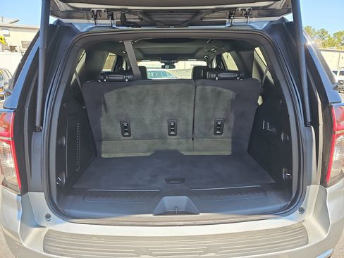 Used 2024 Chevrolet Tahoe LT w/ LT Signature Package image 12