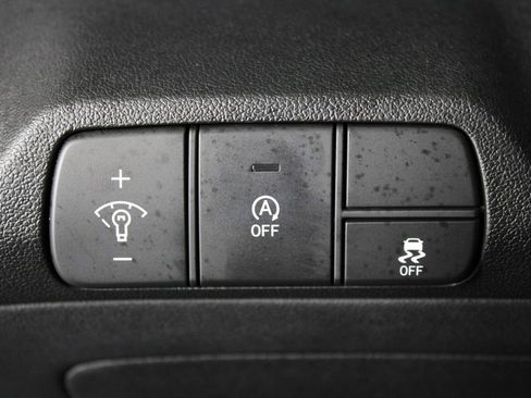 Used 2026 Hyundai Elantra SE image 24