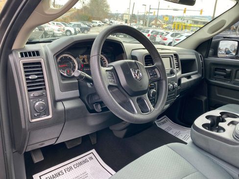 Used 2018 RAM 1500 Express w/ Express Value Package image 10