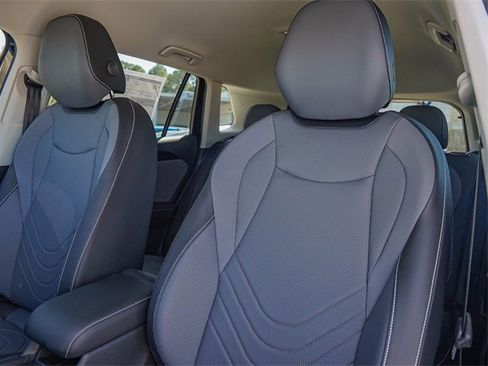 New 2026 Volkswagen Tiguan SE image 10