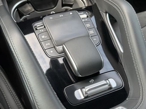 Used 2024 Mercedes-Benz GLS 63 AMG 4MATIC image 26