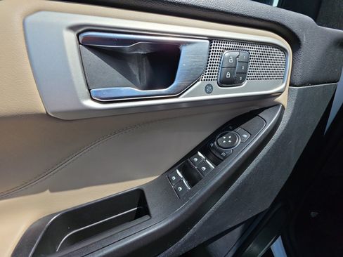 Used 2020 Ford Explorer Limited AWD/4WD image 13