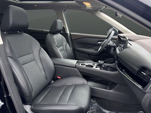 Used 2022 Nissan Rogue SL w/ SL Premium Package image 32