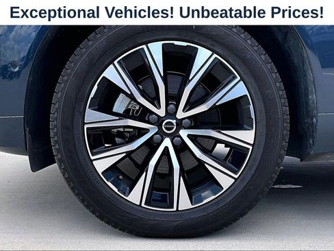 Used 2025 Volvo XC60 B5 Plus AWD/4WD image 10