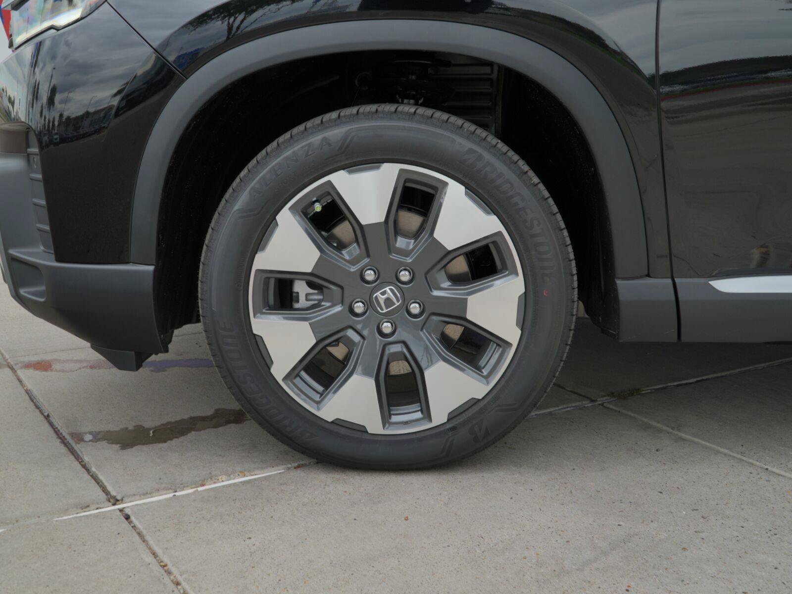 New 2026 Honda Pilot Elite image 12