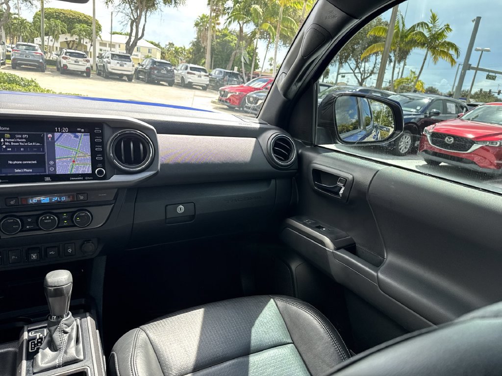 Used 2023 Toyota Tacoma TRD Off-Road w/ TRD Premium Off Road Package AWD/4WD image 15