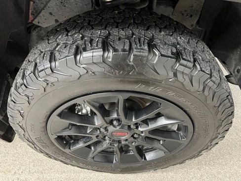 Used 2025 Toyota Tundra Limited w/ TRD Off-Road Package AWD/4WD image 17