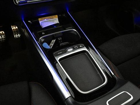 New 2026 Mercedes-Benz GLB 250 4MATIC image 13