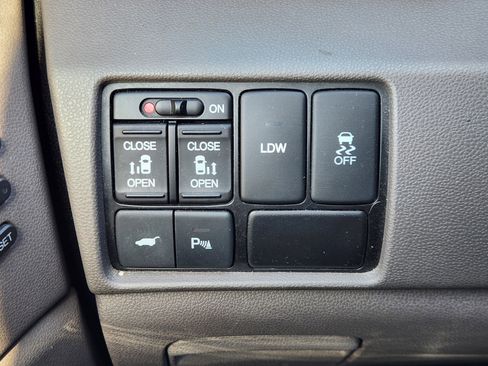 Used 2016 Honda Odyssey Touring image 30