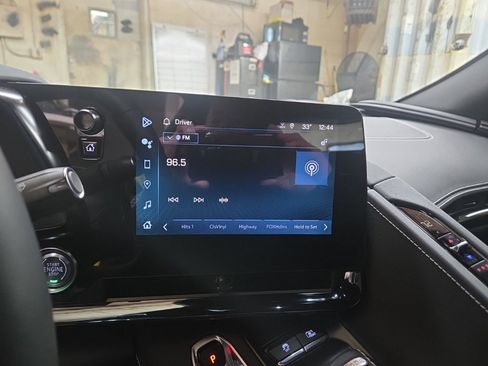 Used 2025 Chevrolet Corvette Stingray w/ Z51 Performance Package image 26