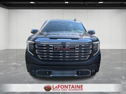 Used 2023 GMC Sierra 1500 Denali w/ Technology Package AWD/4WD image 8