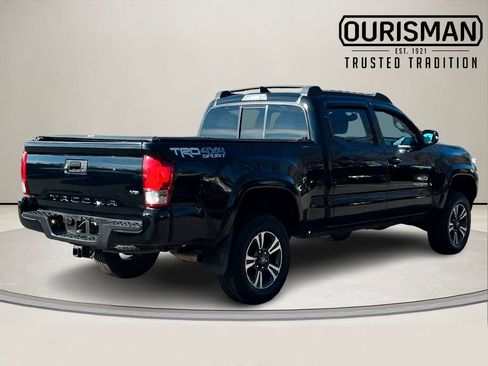 Used 2016 Toyota Tacoma TRD Sport image 5