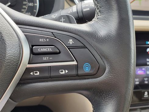 Used 2021 INFINITI QX50 Essential w/ Convenience Package image 16