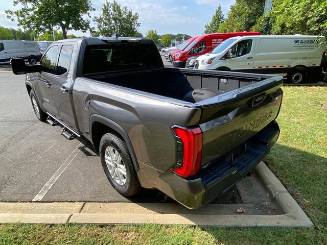 Used 2022 Toyota Tundra SR5 w/ SR5 Premium Package RWD image 29