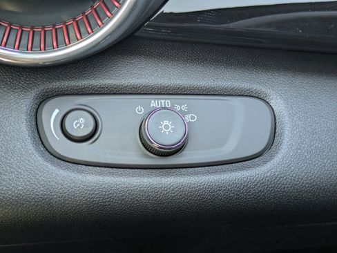 New 2025 Chevrolet Trax RS w/ Driver Confidence Package image 15