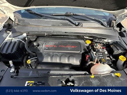 Used 2020 Jeep Compass Latitude w/ Cold Weather Group image 9