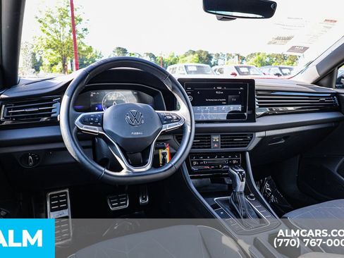 Used 2025 Volkswagen Jetta Sport FWD image 26
