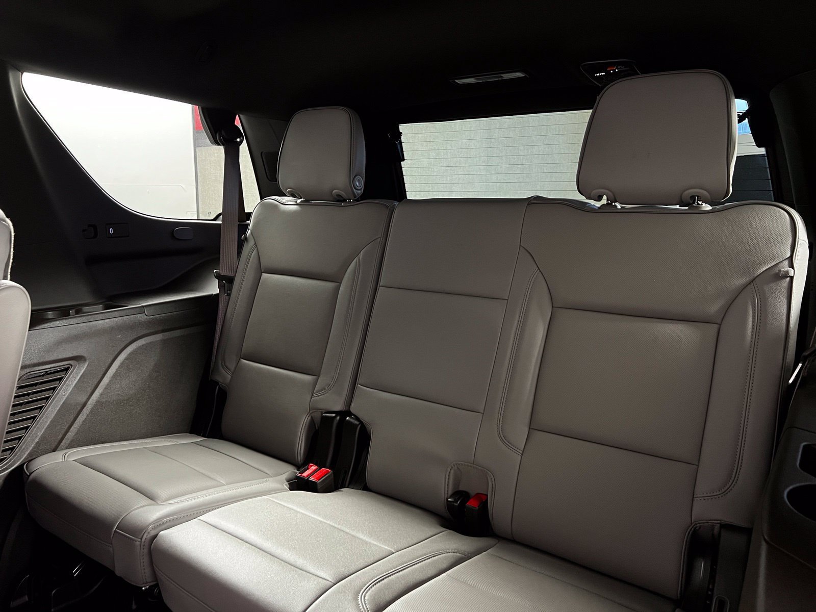 Used 2025 GMC Yukon Elevation AWD/4WD image 26