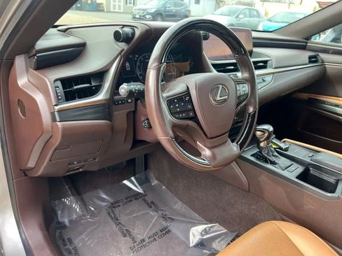 Used 2019 Lexus ES 350 w/ Premium Package FWD image 25