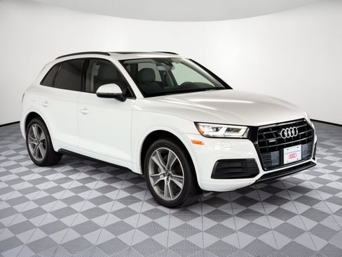 Used 2019 Audi Q5 2.0T Premium Plus w/ Premium Plus Package AWD/4WD image 7