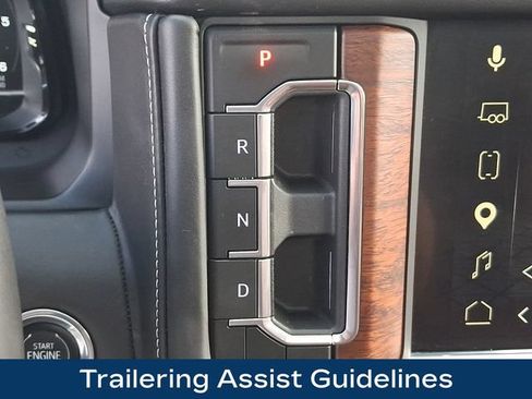 Used 2023 GMC Yukon Denali Ultimate AWD/4WD image 13