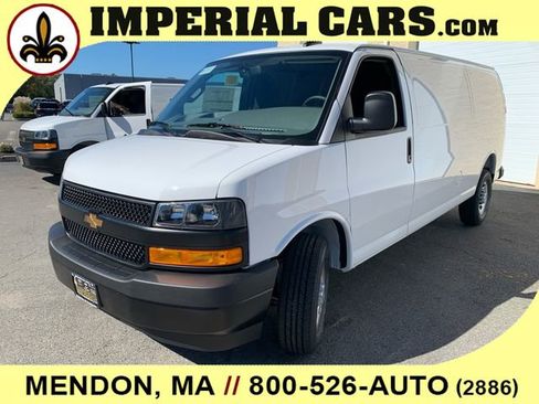 New 2025 Chevrolet Express 2500 Extended image 5