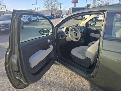 Used 2017 FIAT 500 Pop image 9