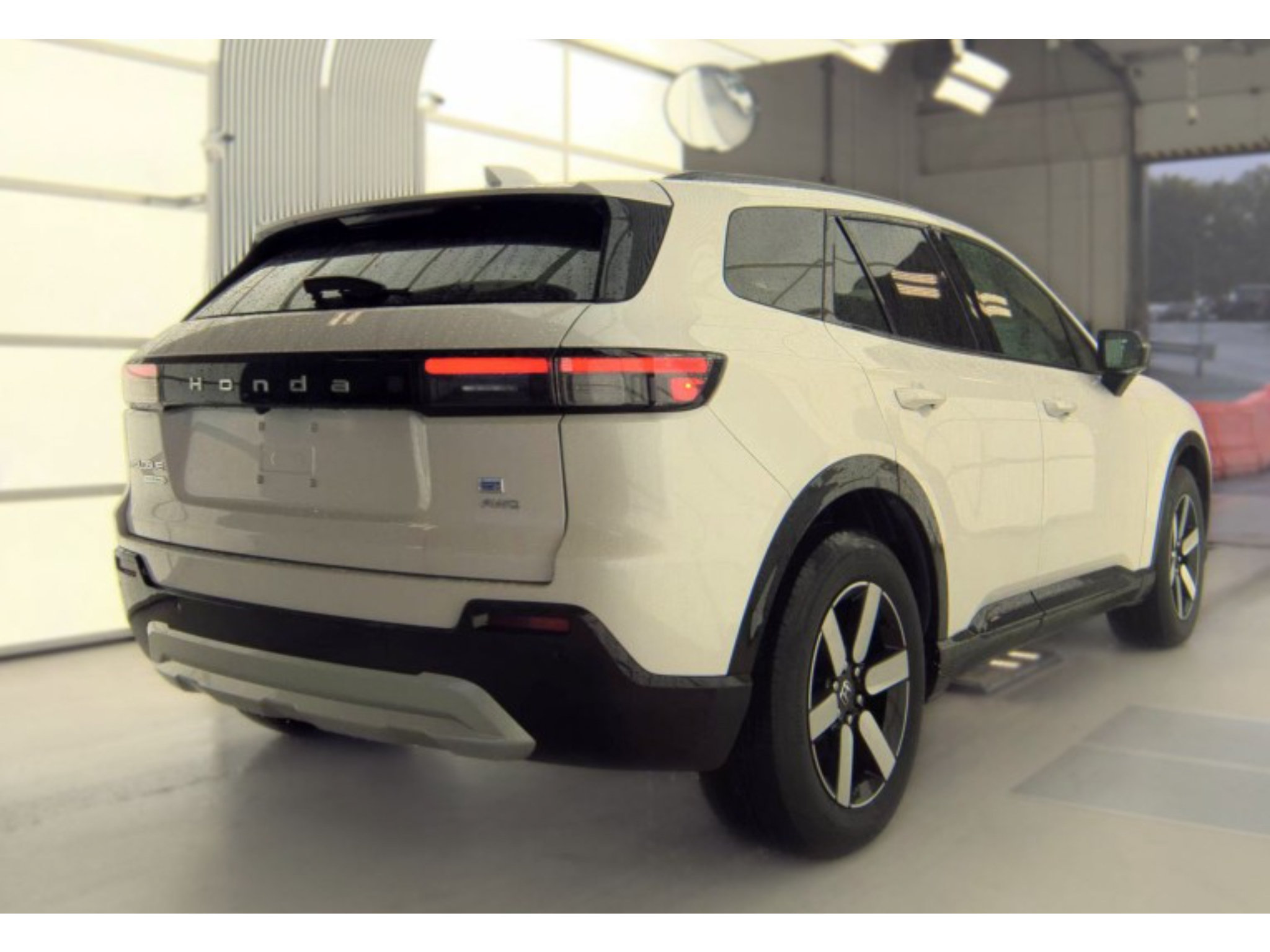 Used 2024 Honda Prologue Touring image 3