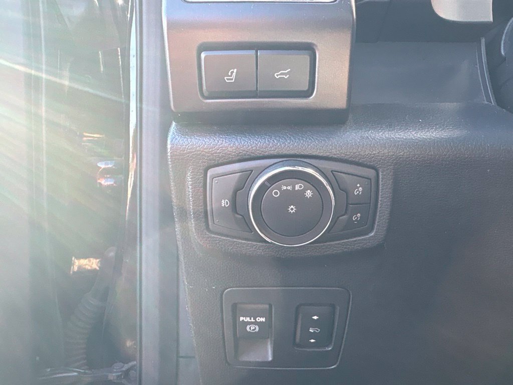 Used 2021 Ford Expedition Limited RWD image 12