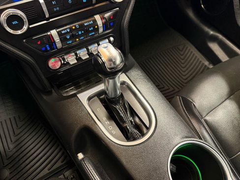 Used 2022 Ford Mustang GT Premium RWD image 15