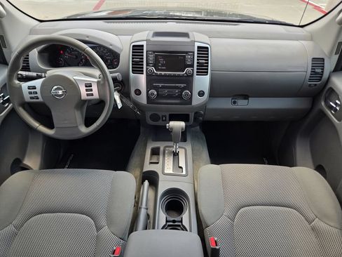 Used 2016 Nissan Frontier SV RWD image 12