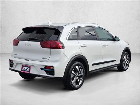 Used 2022 Kia Niro EX Premium image 5