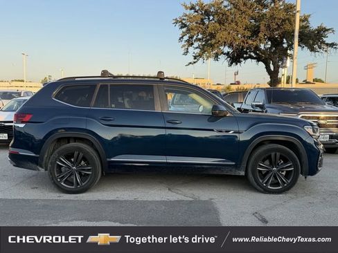 Used 2021 Volkswagen Atlas SE w/ Towing Package AWD/4WD image 3
