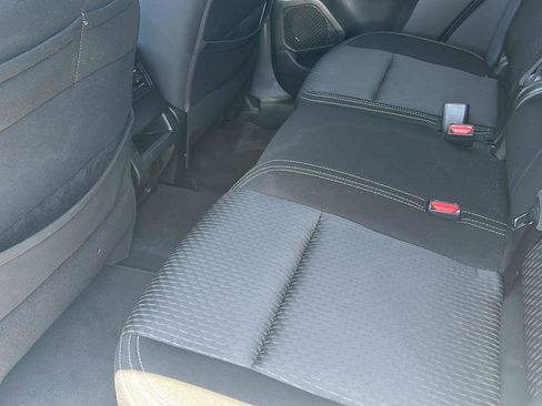 Used 2022 Mitsubishi Outlander ES FWD image 5