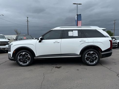 Used 2026 Hyundai Palisade Limited image 4