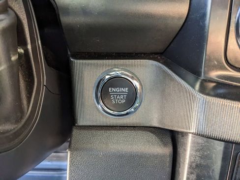 Used 2024 Ford F350 Platinum w/ FX4 Off-Road Package image 23