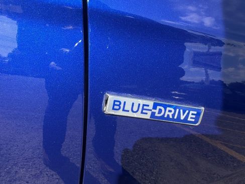 Used 2020 Hyundai Ioniq SE FWD image 11