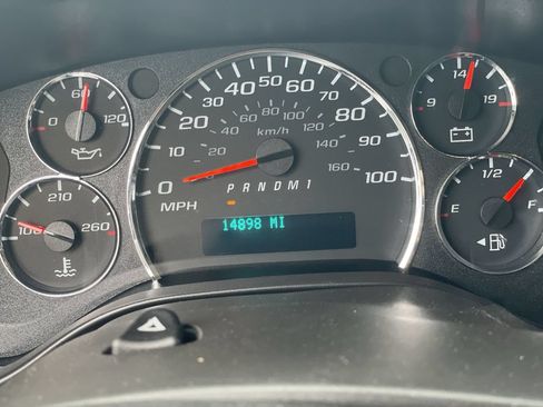 Certified 2025 Chevrolet Express 2500 w/ Driver Convenience Package RWD image 13