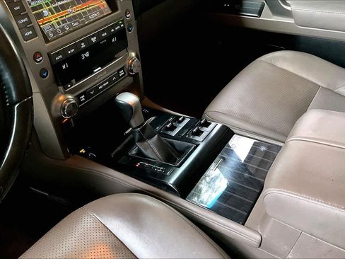 Used 2020 Lexus GX 460 Luxury image 16